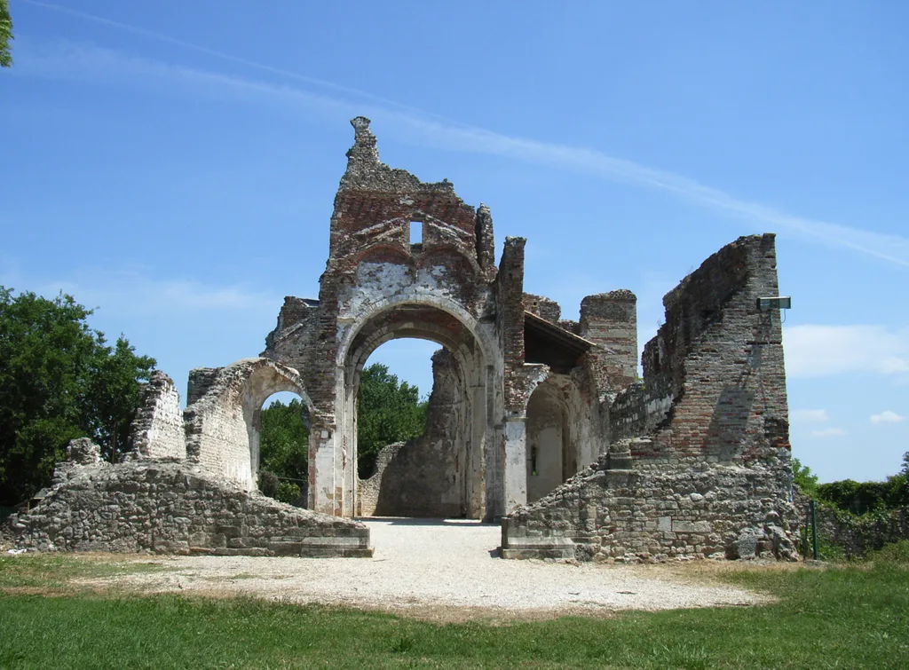 Abazia S. Eustachio di Nervesa (Nervesa della Battaglia, Italy)