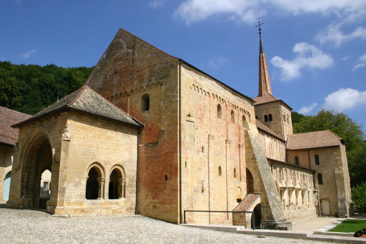 abbatiale de RomainmĂ´tier
