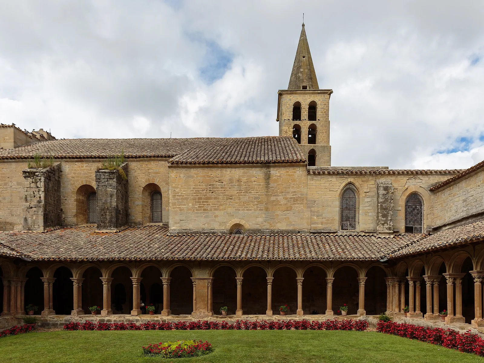 abbatiale Saint-Papoul de Saint-Papoul