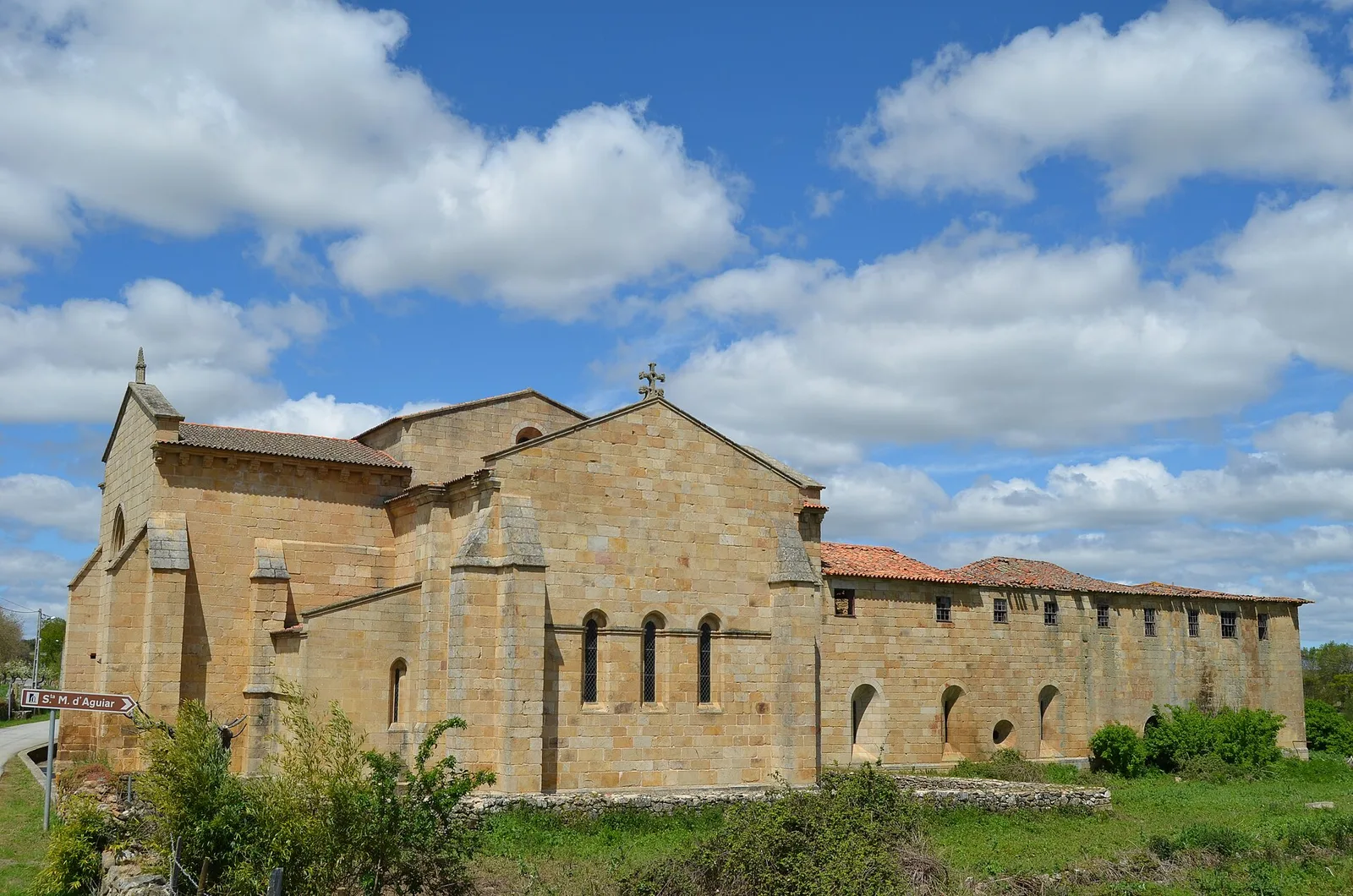 abbaye de Aguiar