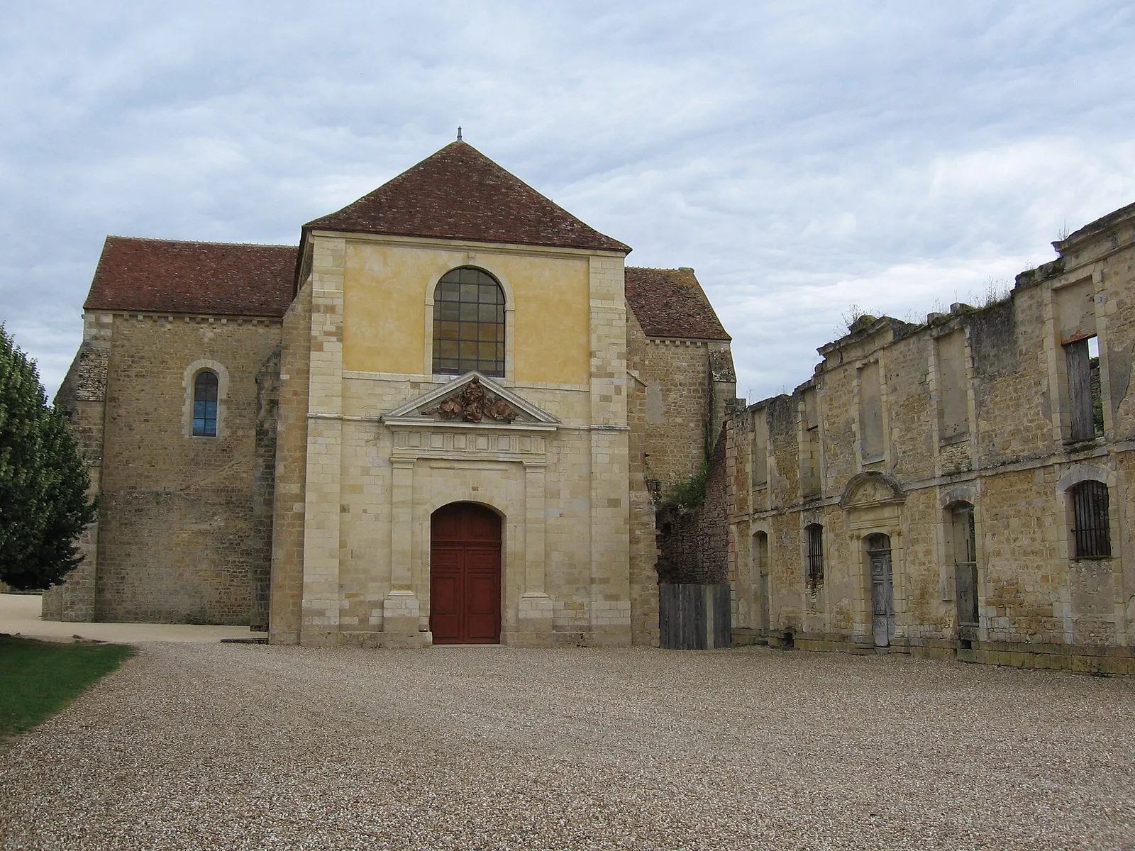 abbaye de Fontmorigny