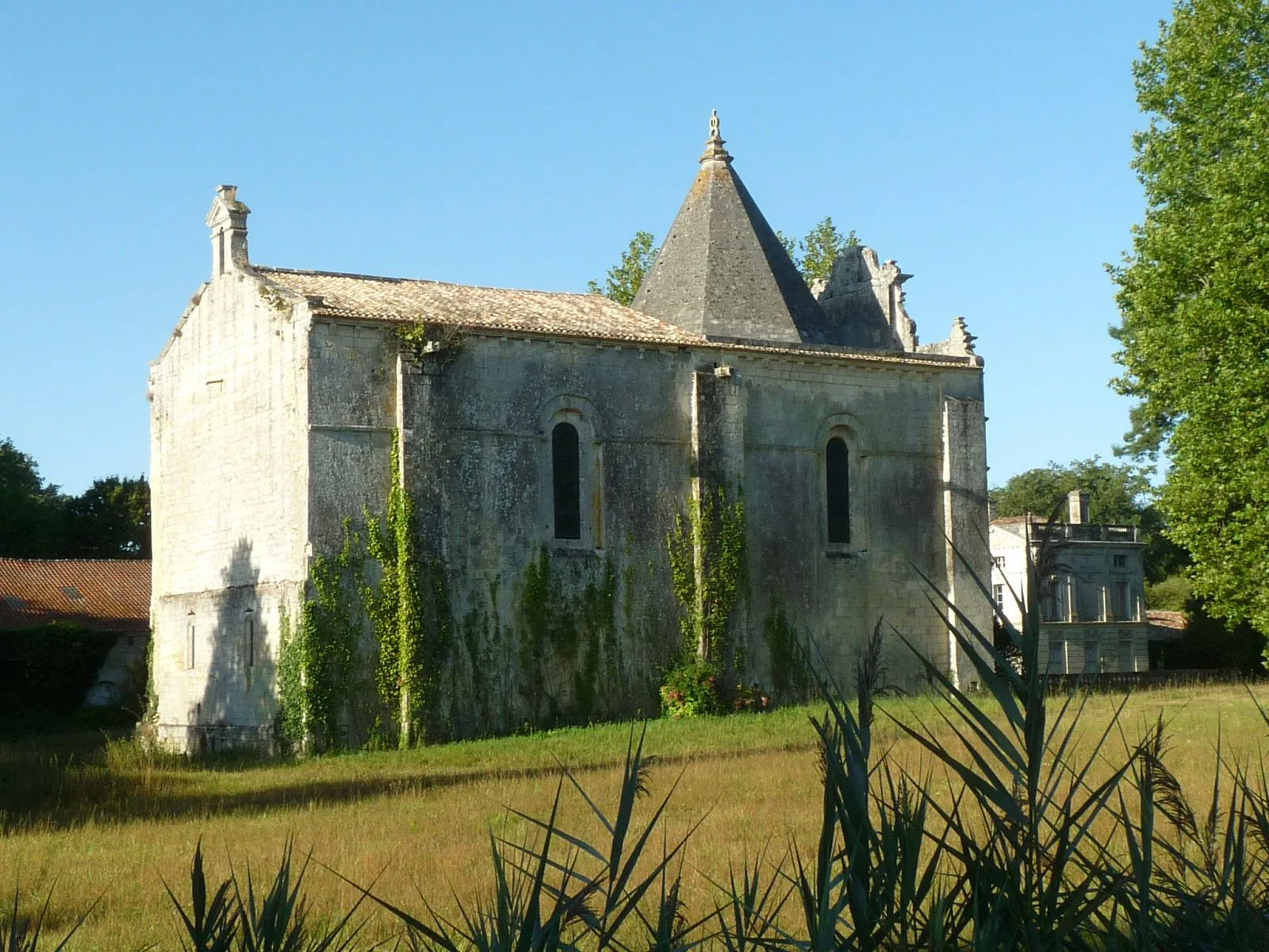 abbaye de la Tenaille