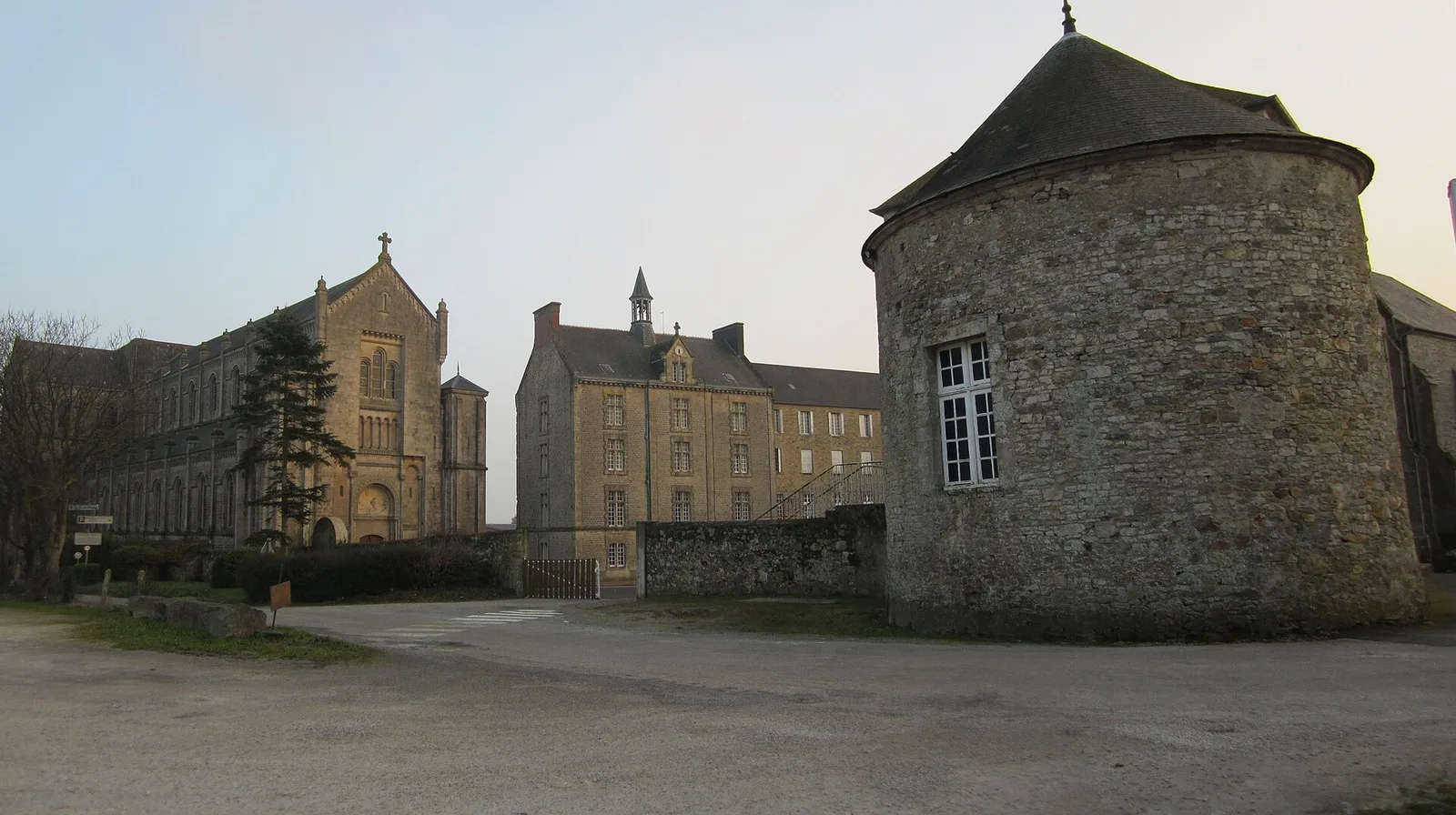 abbaye de Montebourg