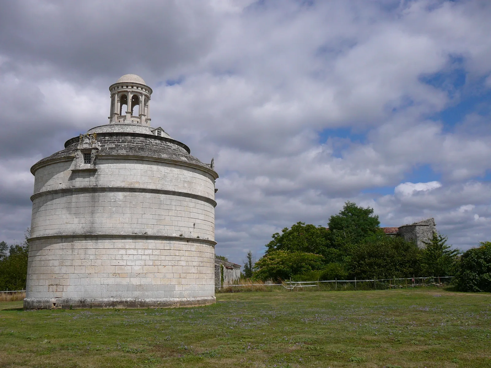 abbaye de Montierneuf