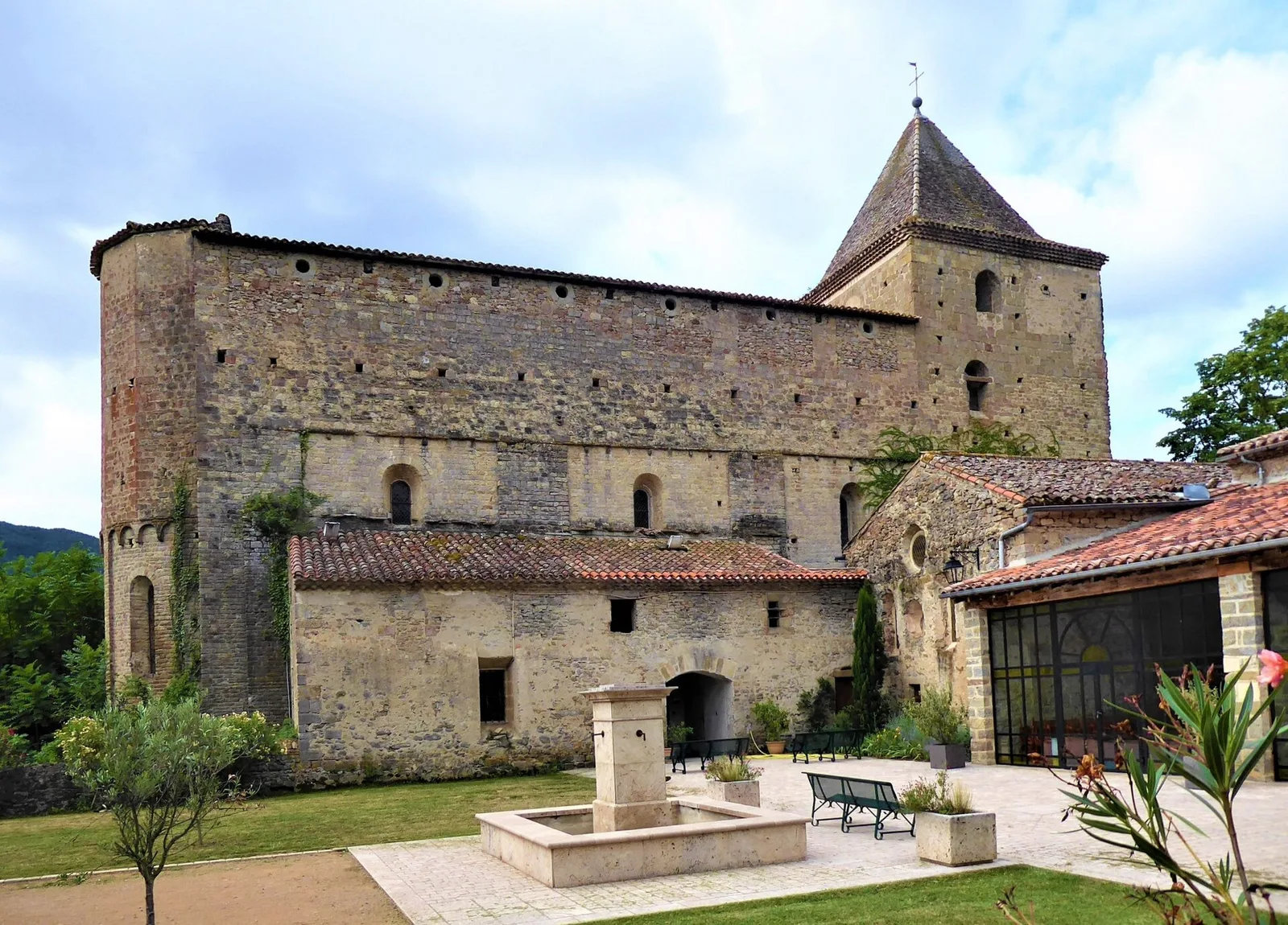 abbaye de Saint-Polycarpe