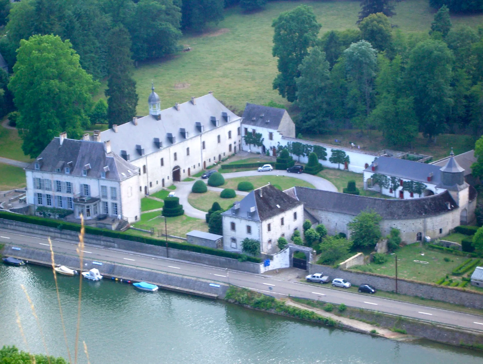 abbaye de Waulsort