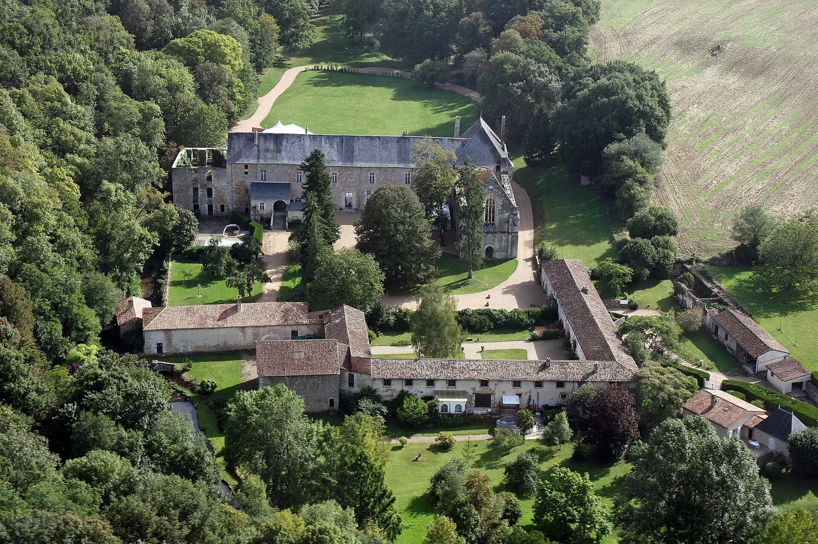 abbaye du Pin