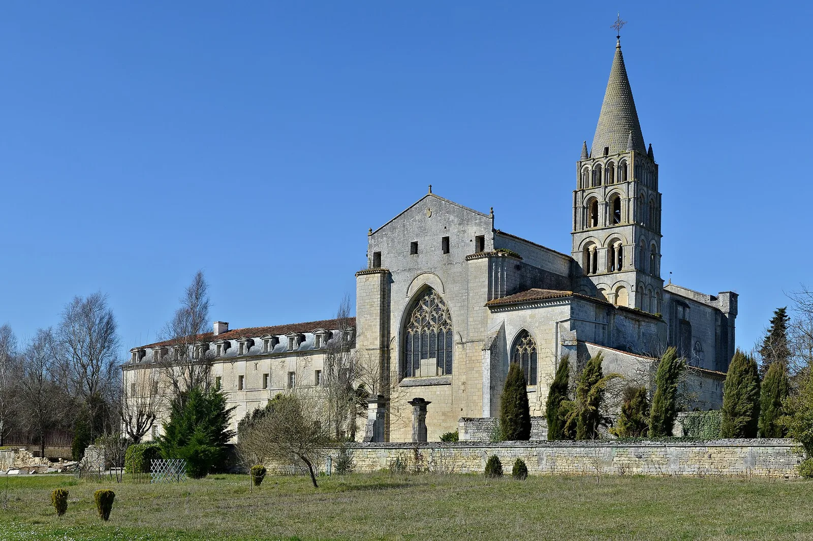 abbaye Saint-Étienne de Bassac