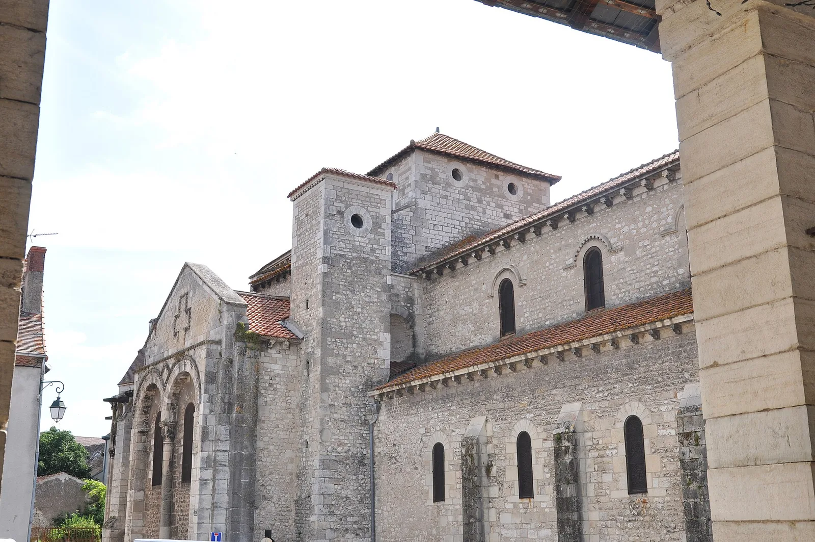 abbaye Saint-Léger d'Ébreuil