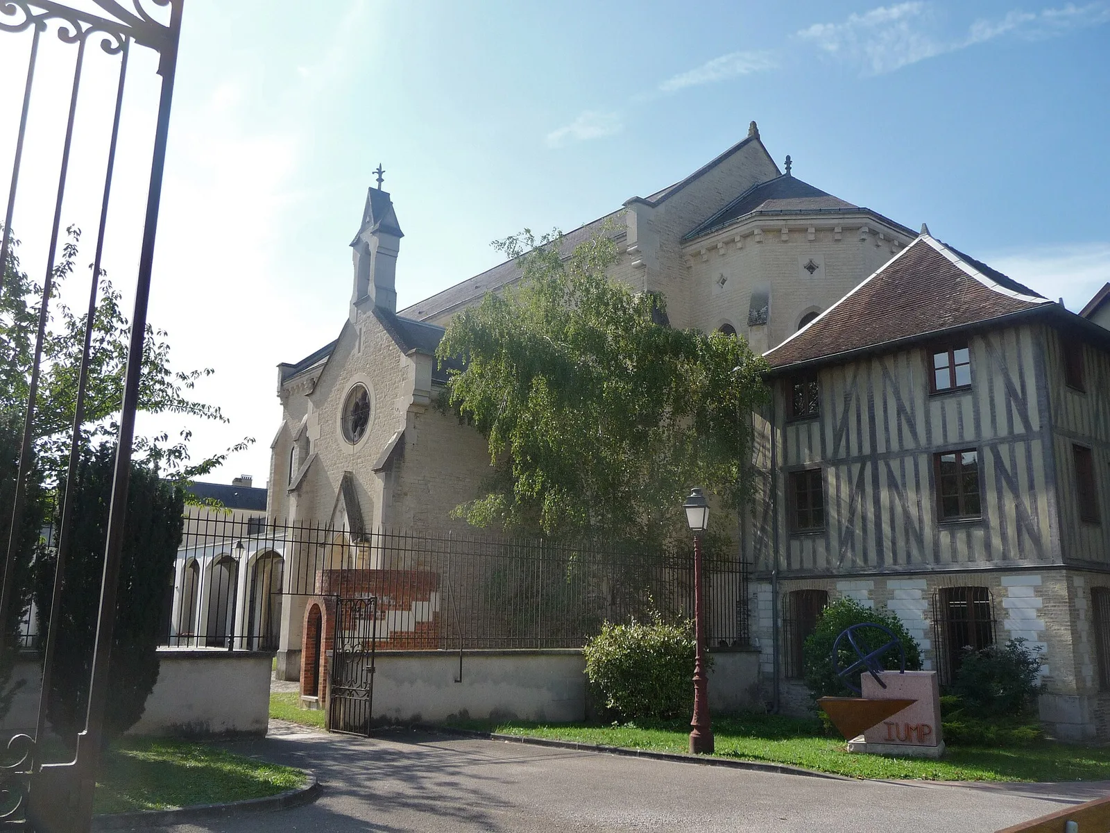 abbaye Saint-Martin-ès-Aires
