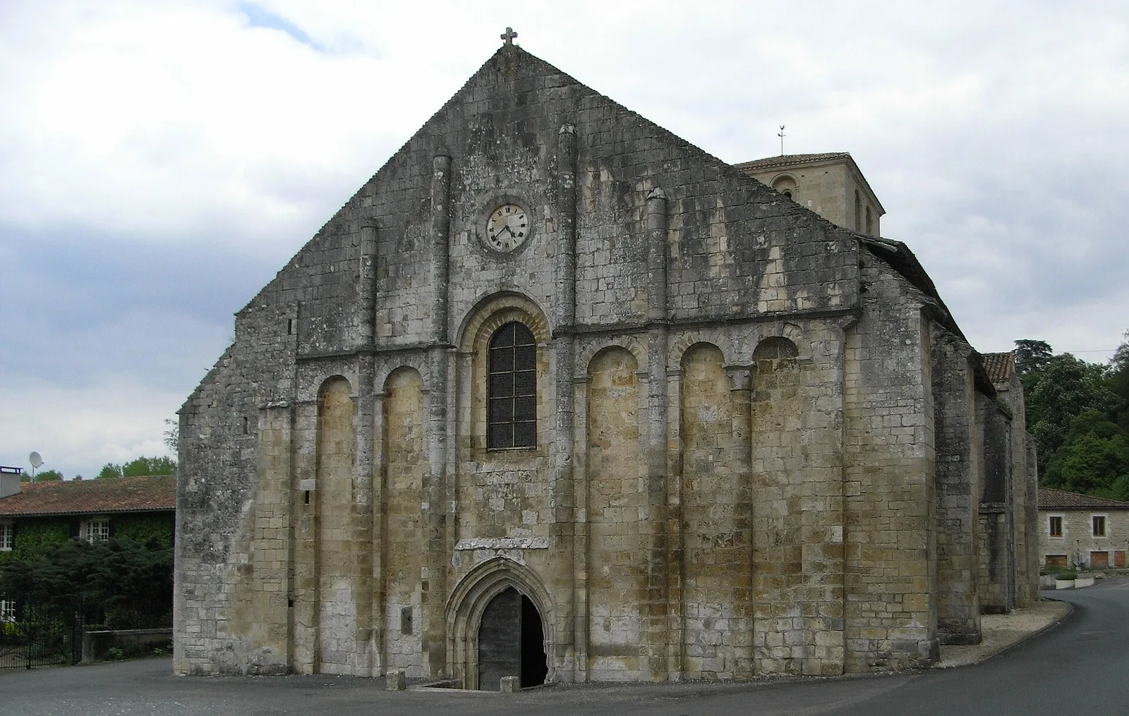 abbaye Saint-Pierre de Cellefrouin