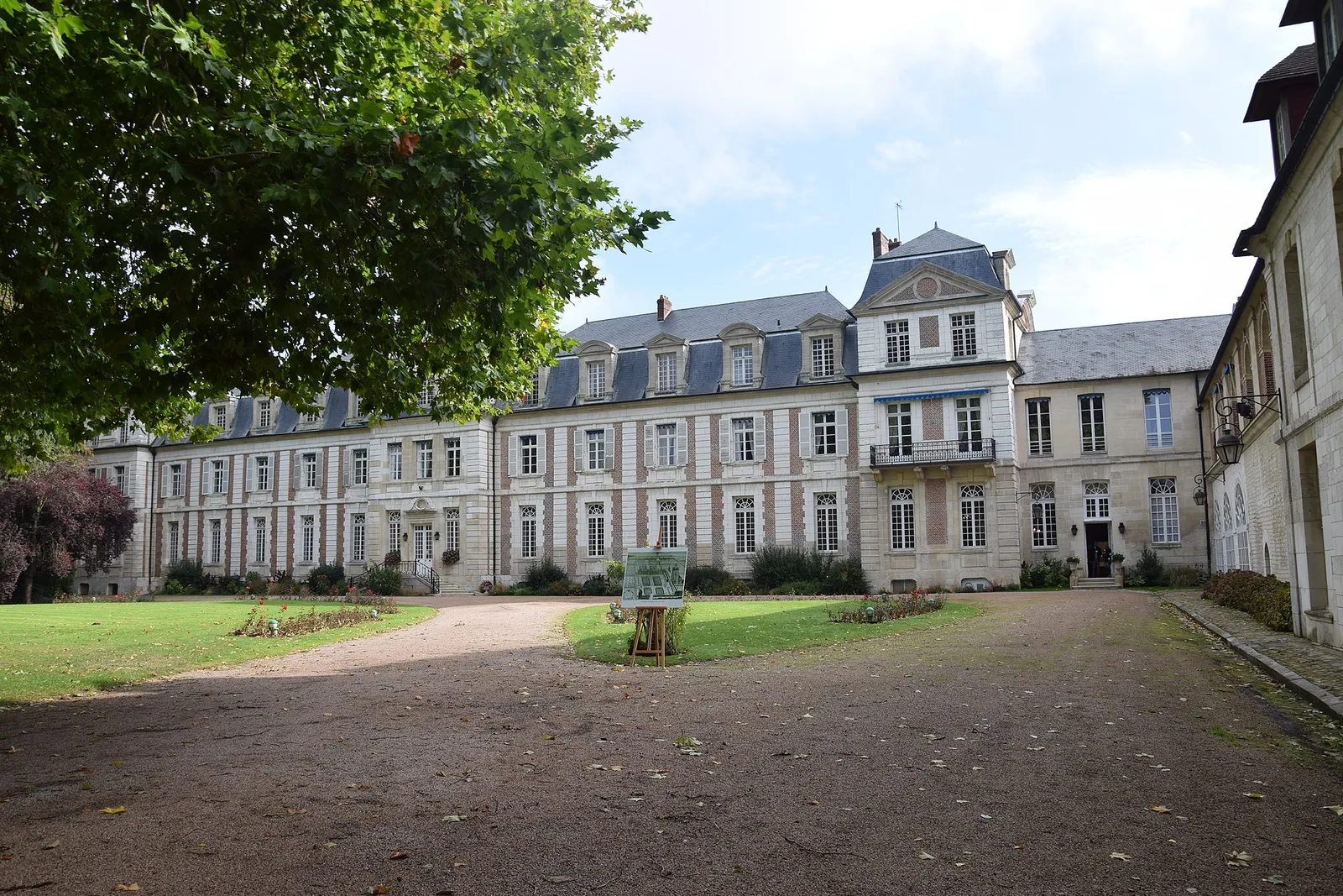 abbaye Saint-Quentin