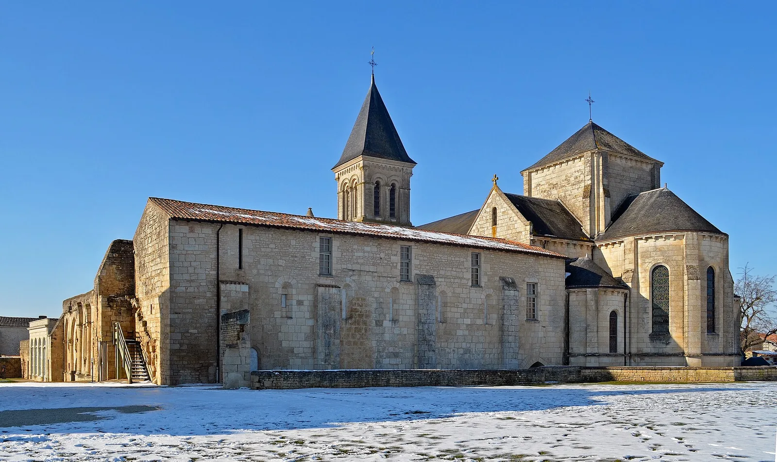 abbaye Saint-Vincent<br> de Nieul-sur-l'Autise