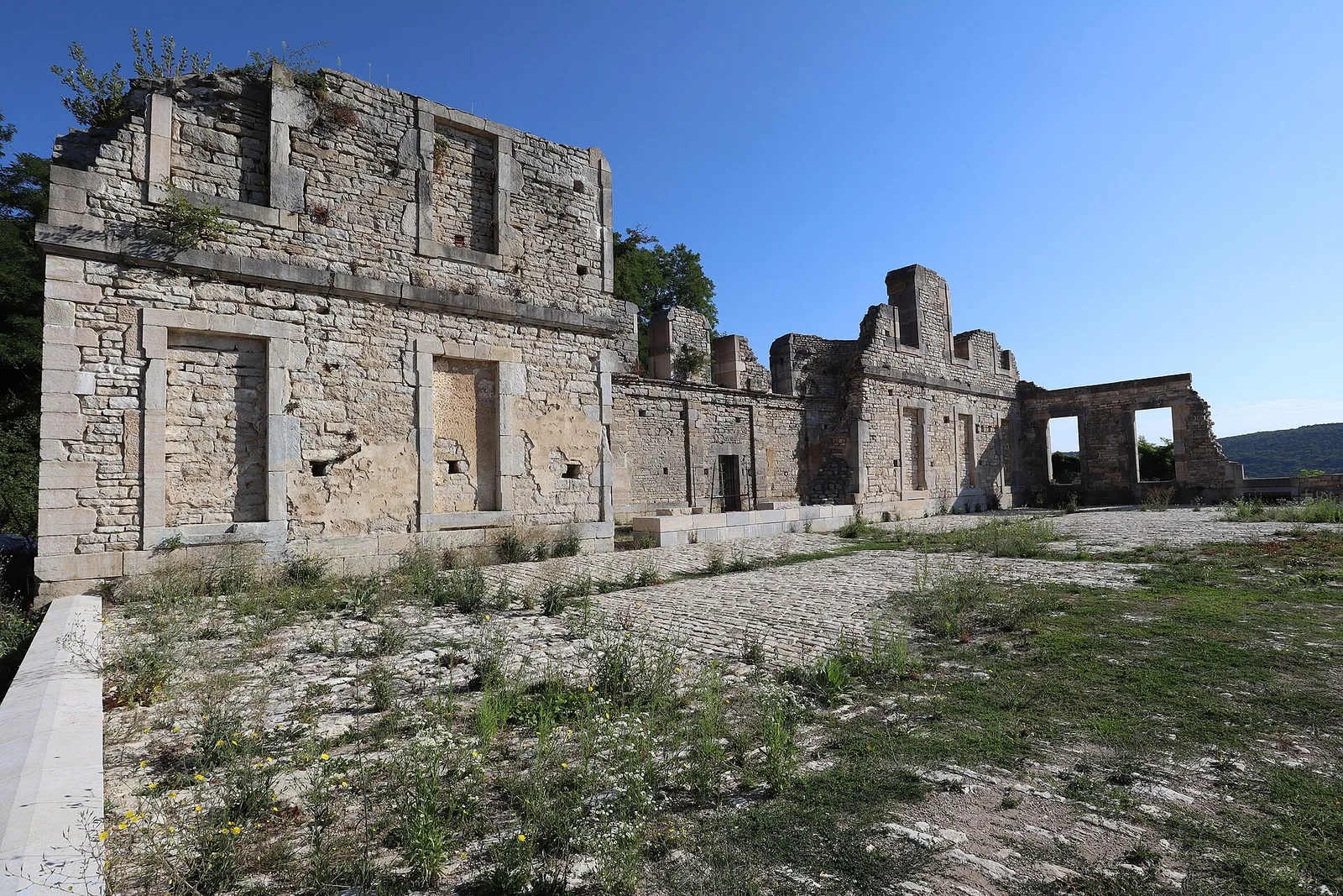 abbaye Saint-Vivant de Vergy