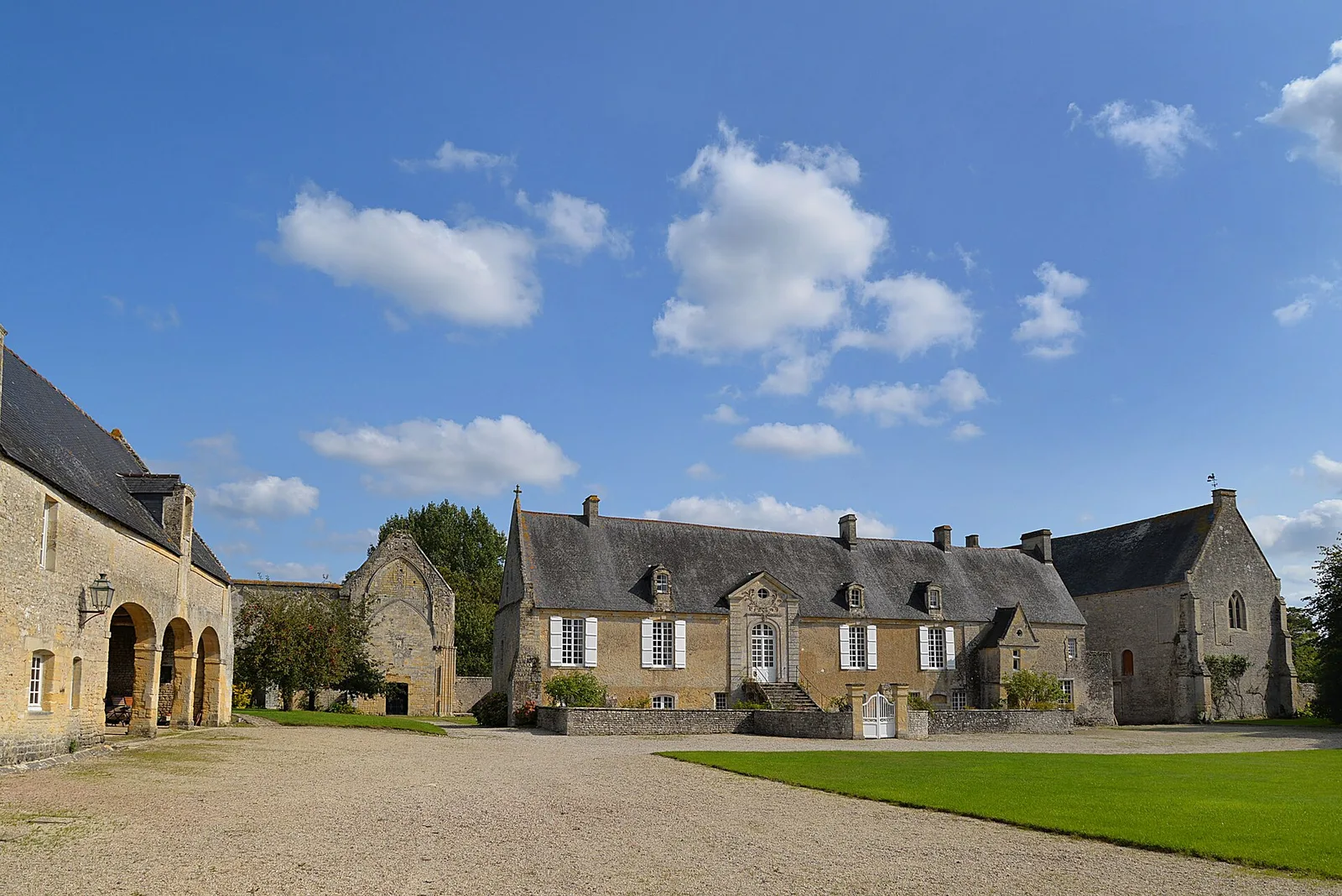 abbaye Sainte-Marie de Longues