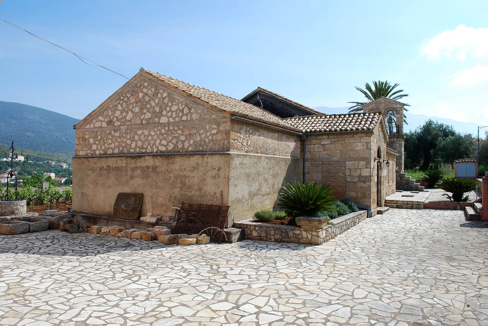 Agios Andreas Milapidias monastery