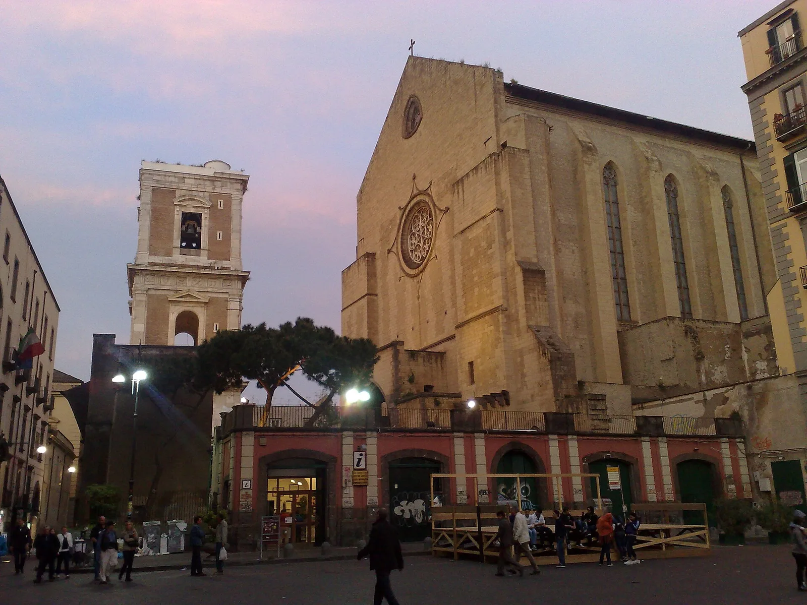 basilique Sainte-Claire de Naples