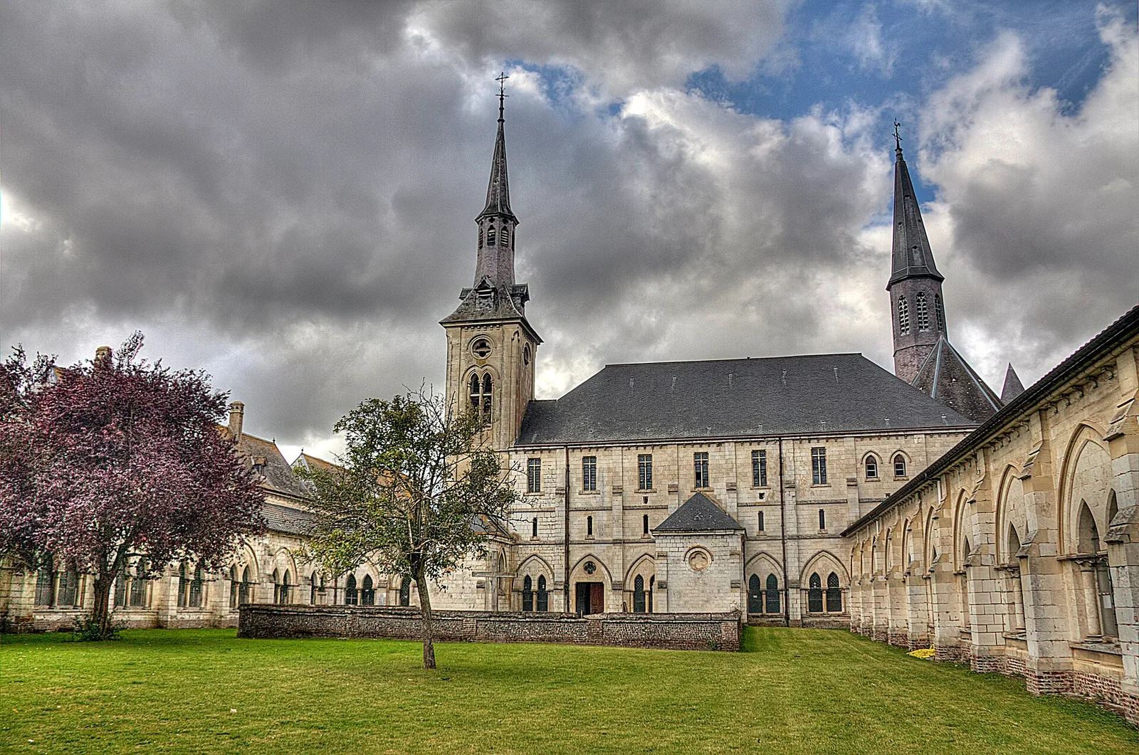 chartreuse Notre-Dame-des-Prés de Neuville-sous-Montreuil