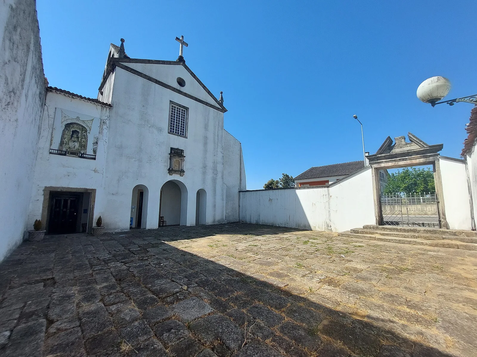 Convento de Nossa Senhora do Carmo dos Carmelitas Descalços, incluindo a Igreja e construções anexas