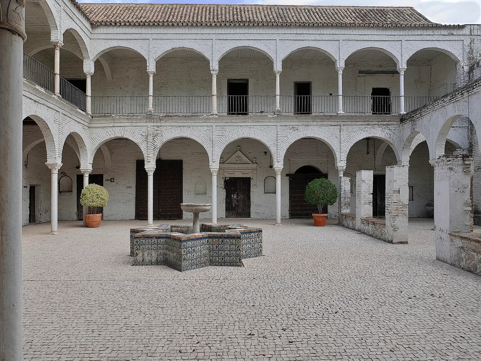 Convento de Santa María de los Reyes