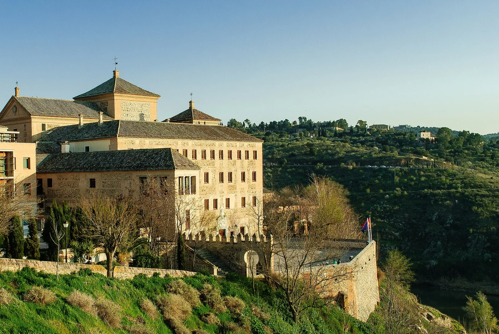 Cortes of Castilla-La Mancha building