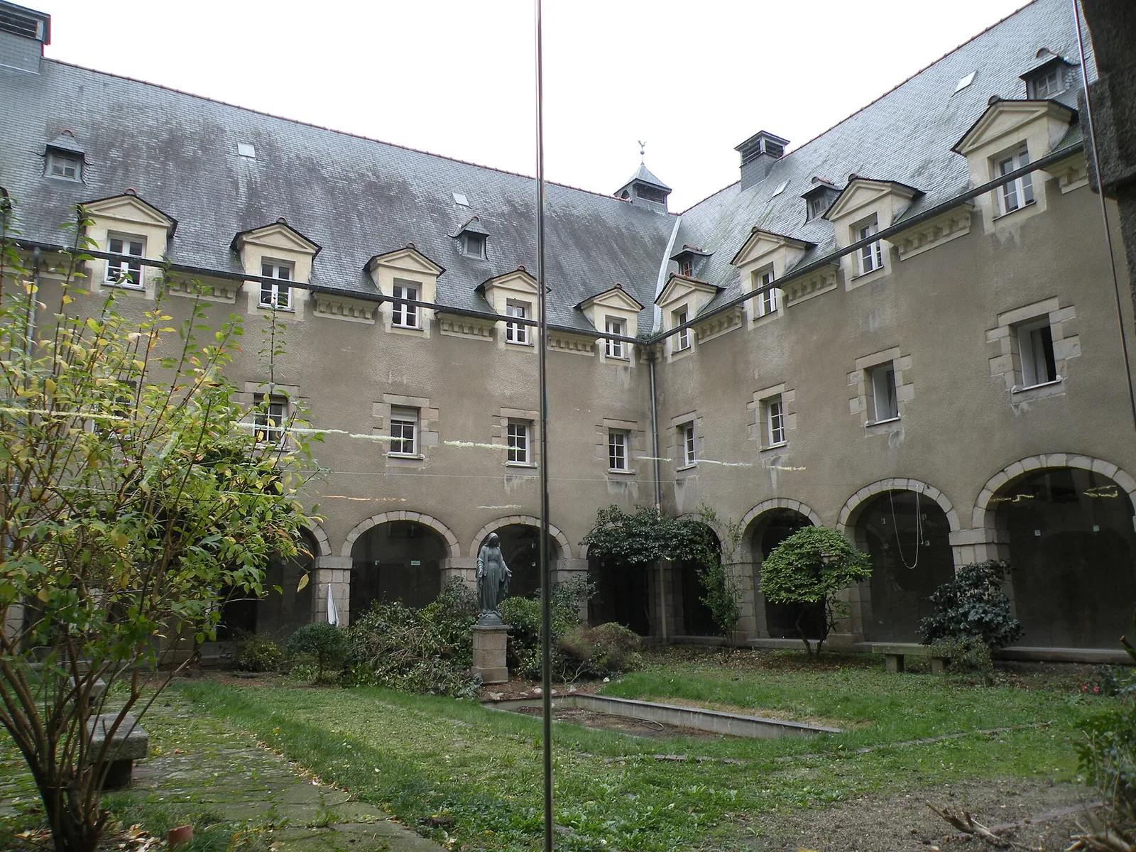 couvent des Calvairiennes de Saint-Cyr