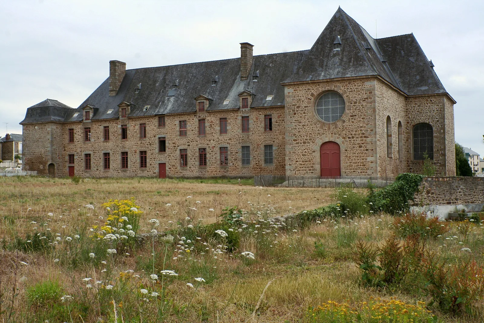 couvent des Clarisses Urbanistes de Fougères