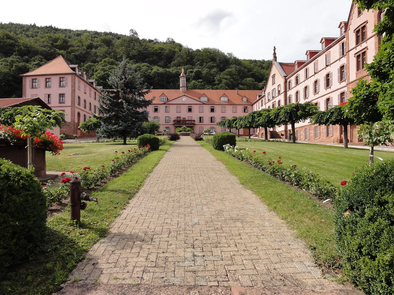 couvent des Sœurs du Très Saint-Sauveur