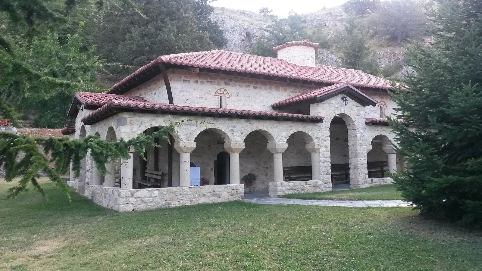 Domavisti monastery