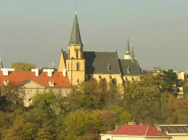 église Saint-Apollinaire de Prague