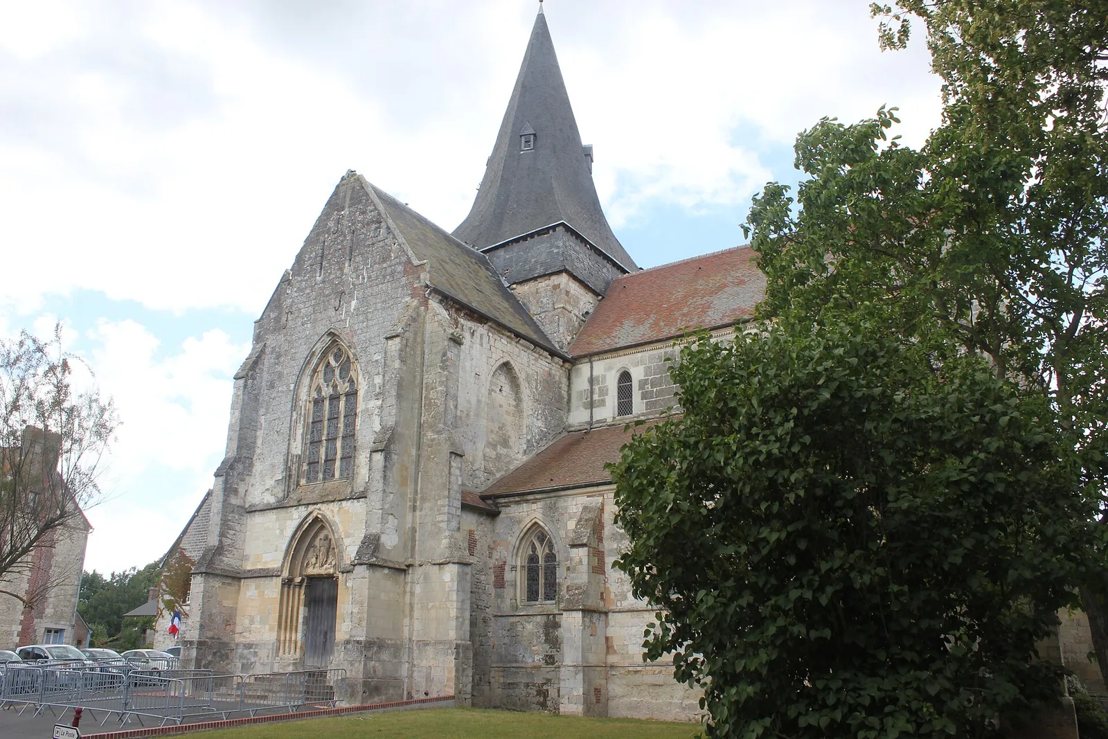 église Saint-Sauveur de Beaumont-en-Auge