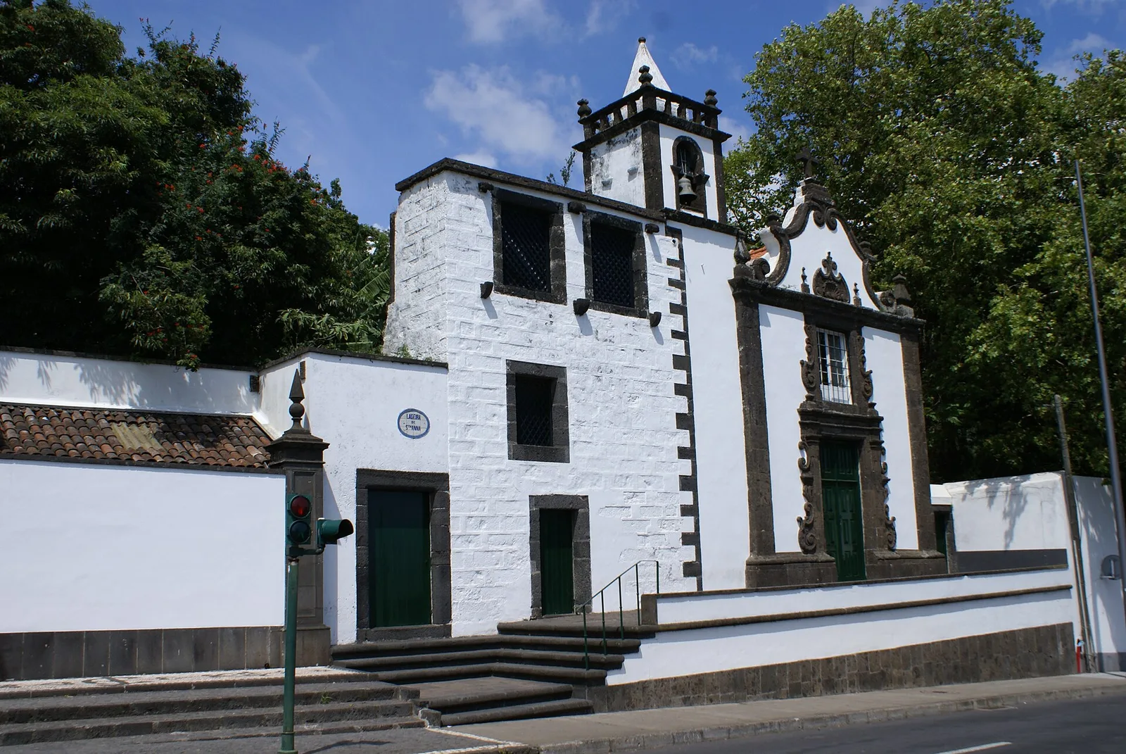Ermida e ruínas do Recolhimento de Sant'Ana