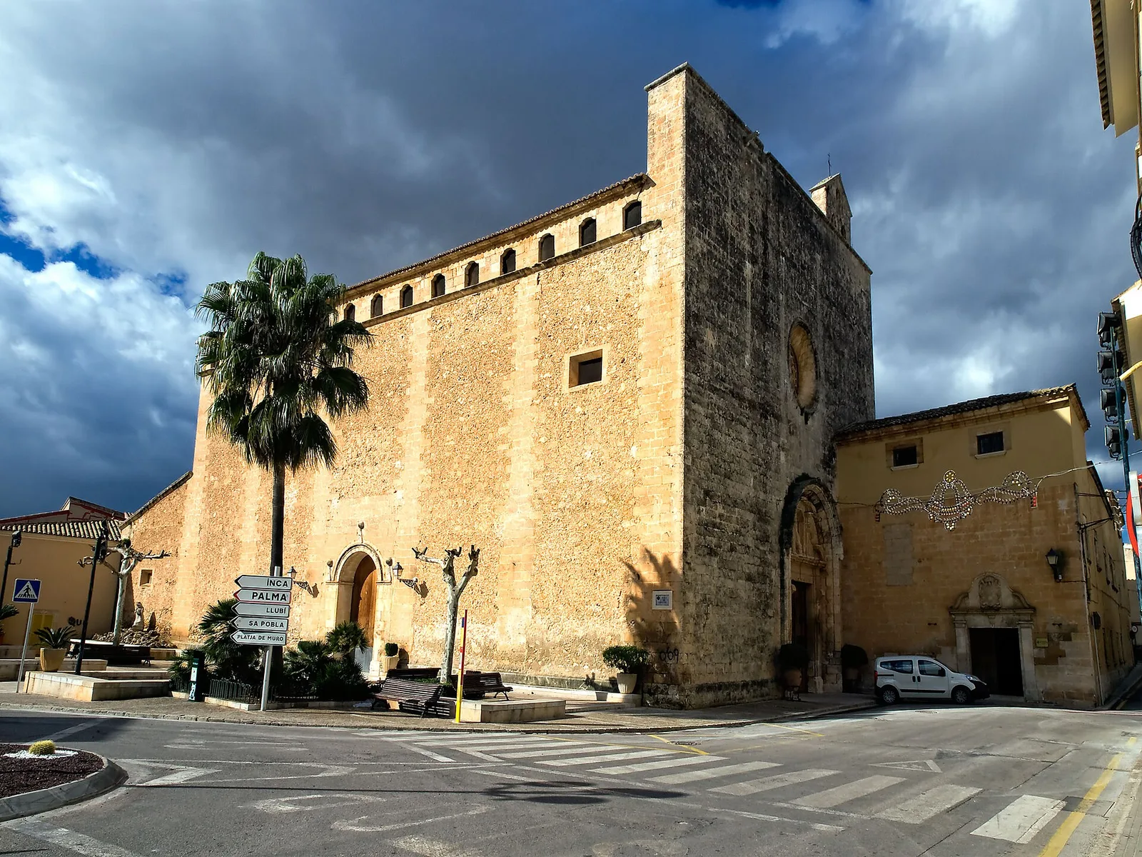 Església i Convent de Santa Anna