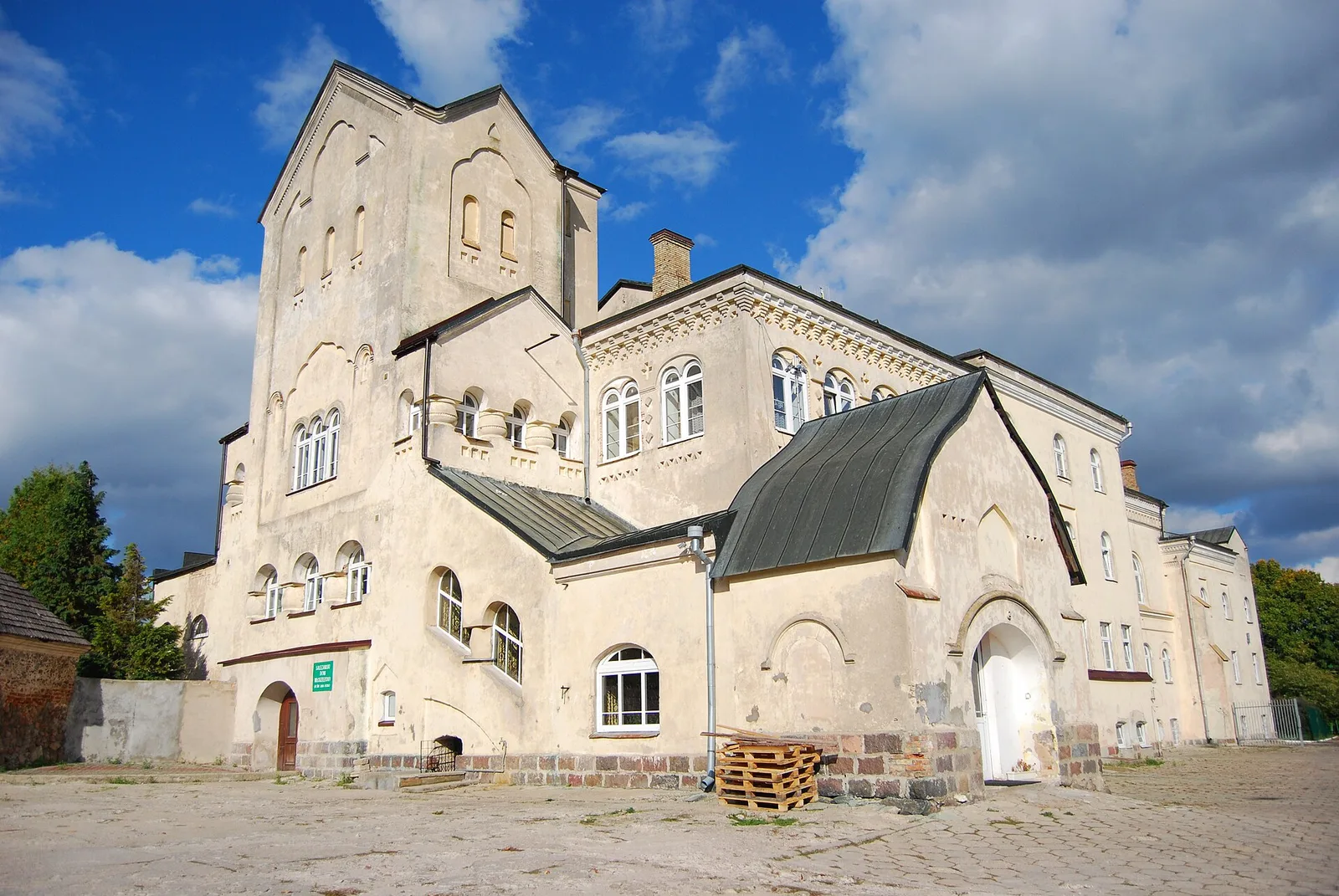 Former female Orthodox monastery in Różanystok