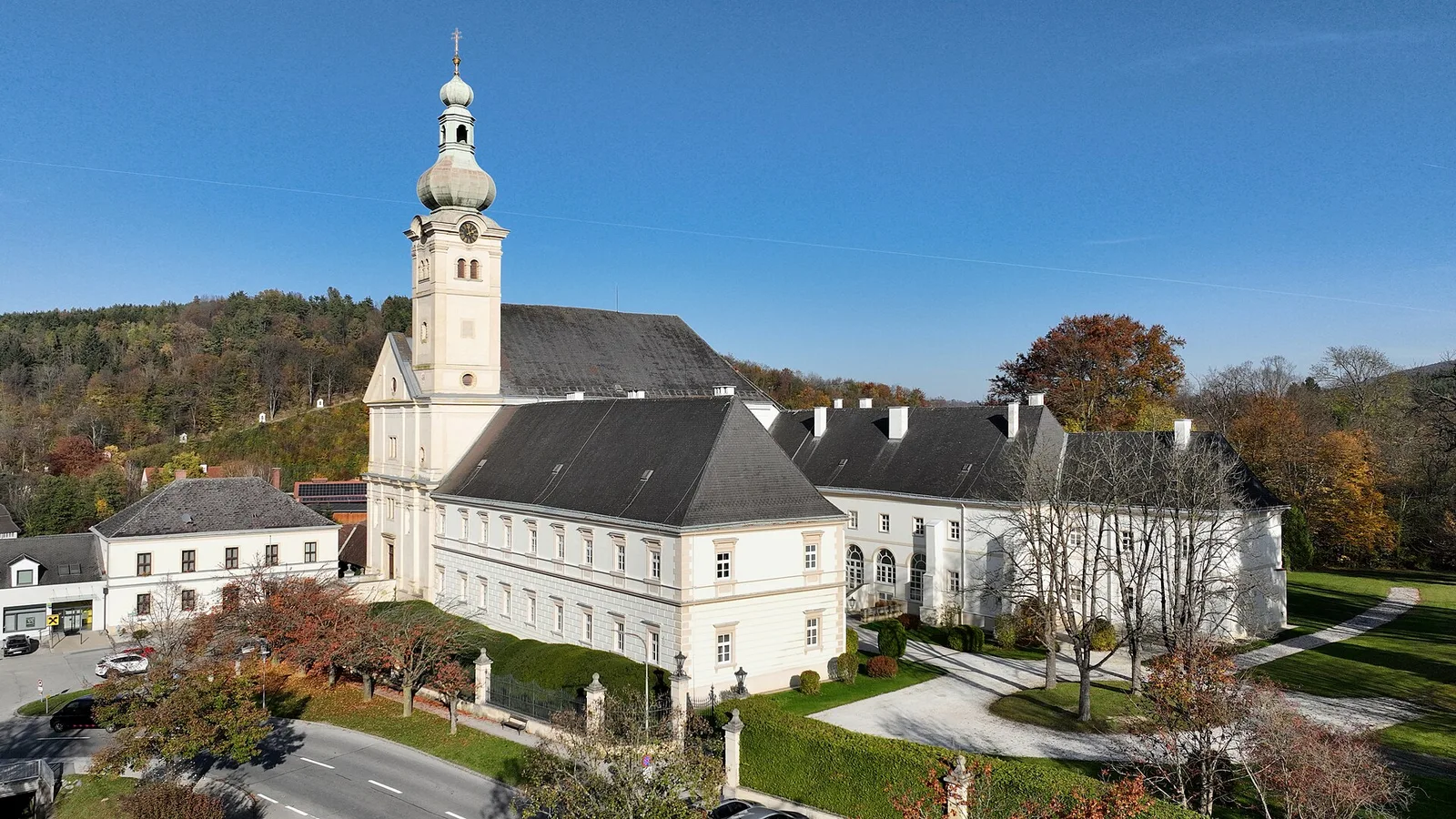 former monastery in Lockenhaus