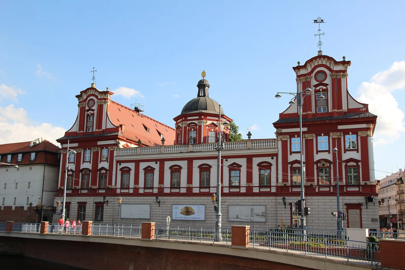 Former monastery of Knights of the Cross with the Red Star in Wroc艂aw