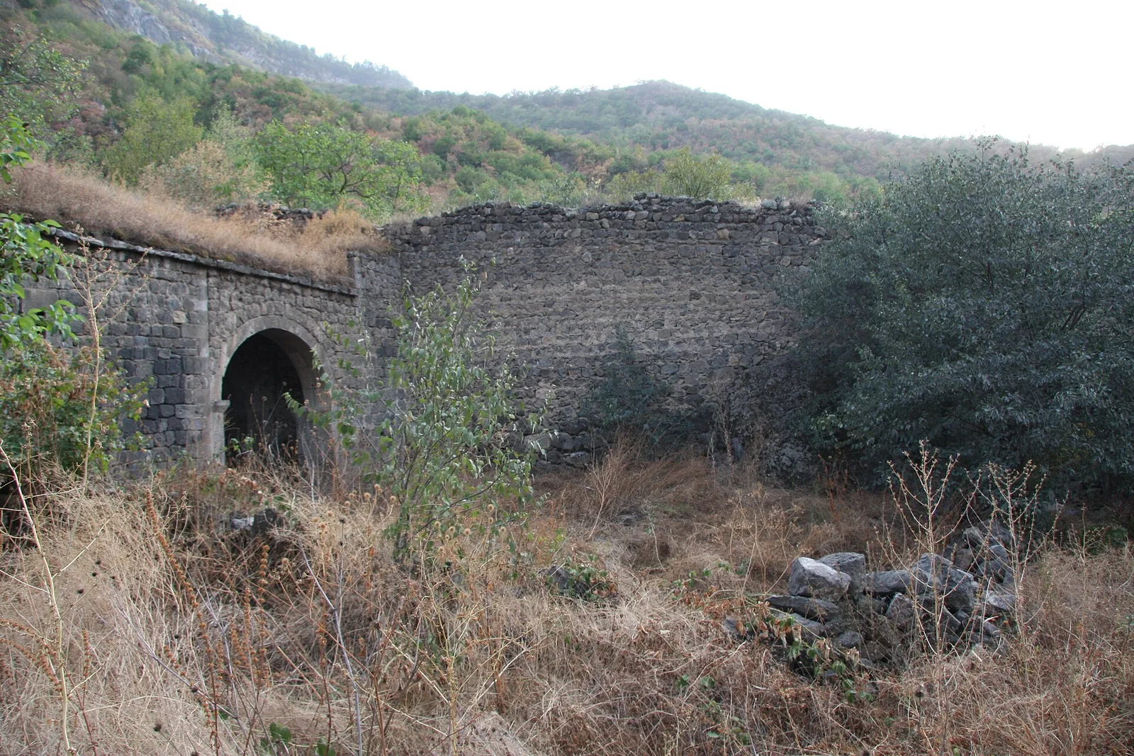 Harants Anapat Monastery