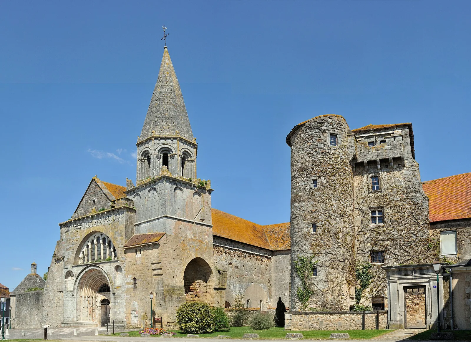 Hôtel-Dieu de Montmorillon