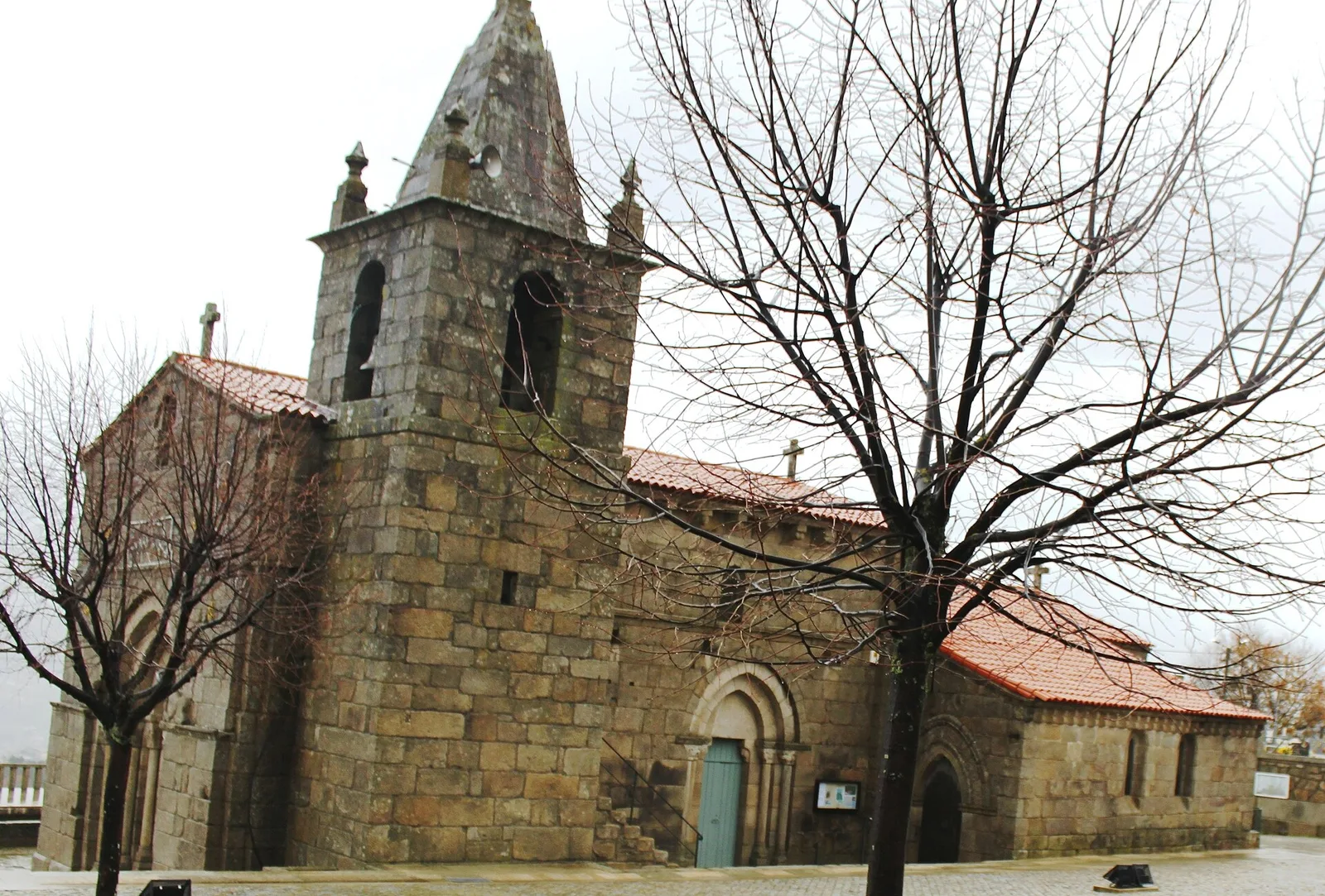 Igreja românica de Santa Maria Maior, de Tarouquela