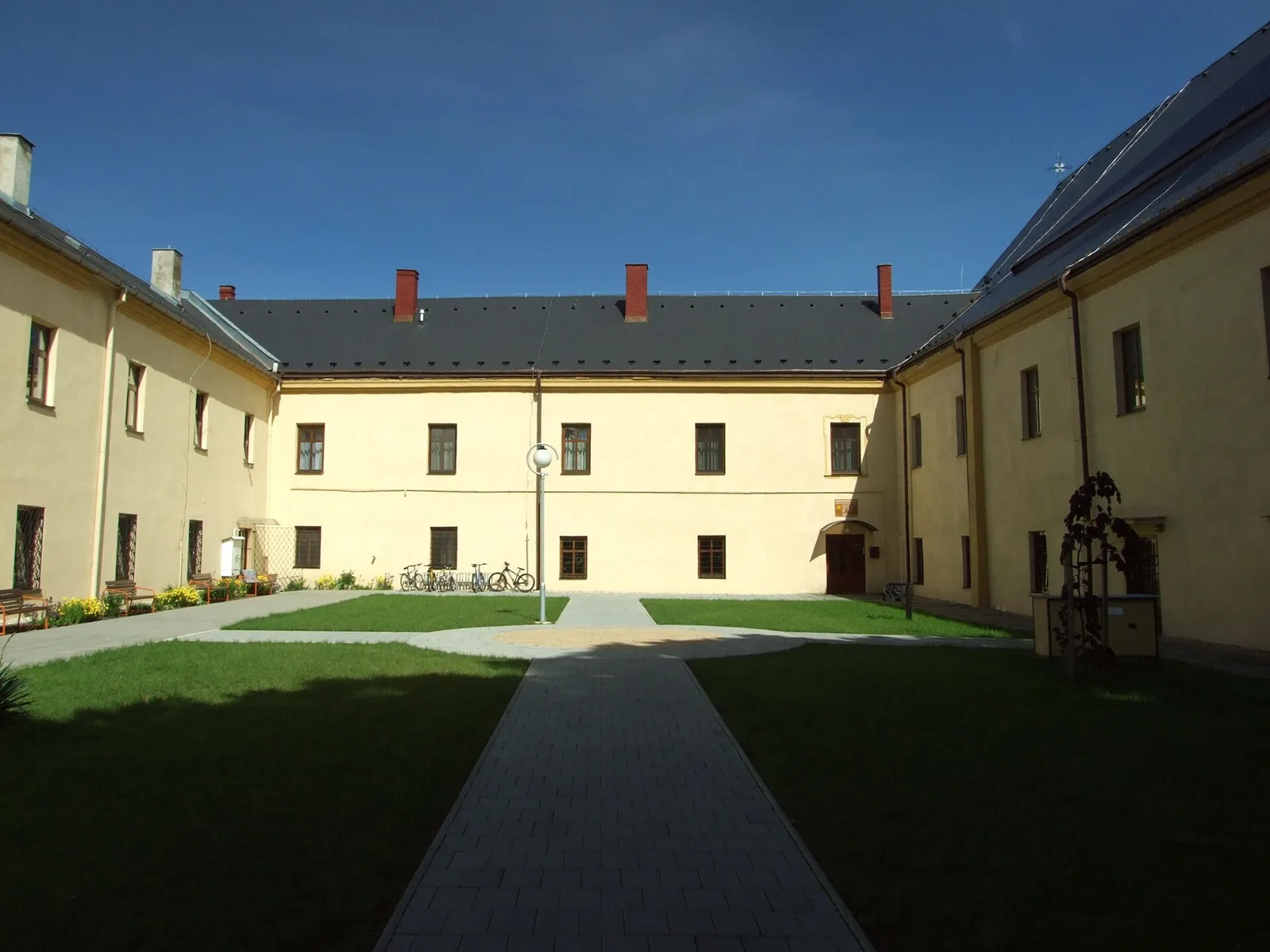 Kláštor paulínov