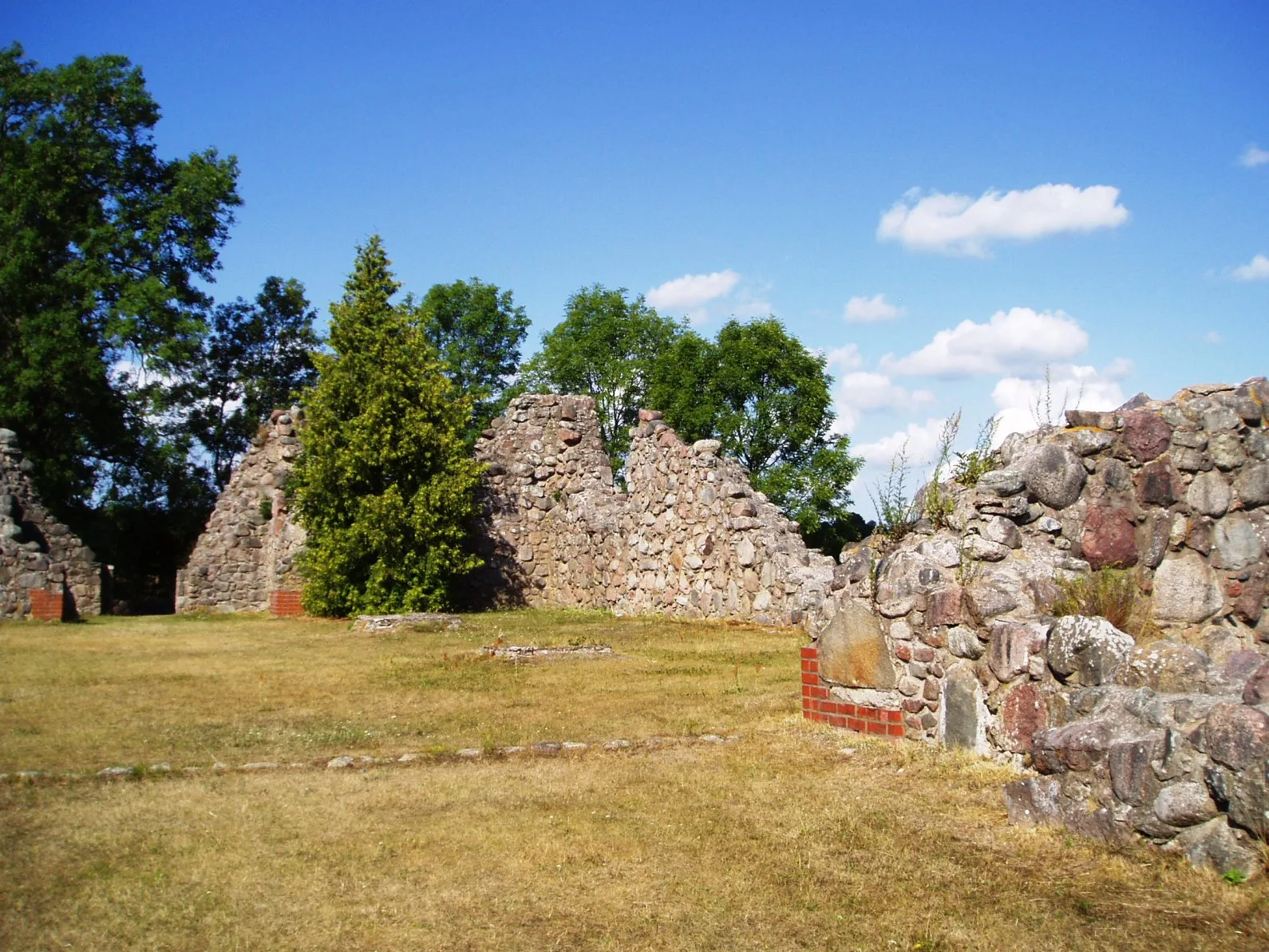 Kronobäcks klosterruin