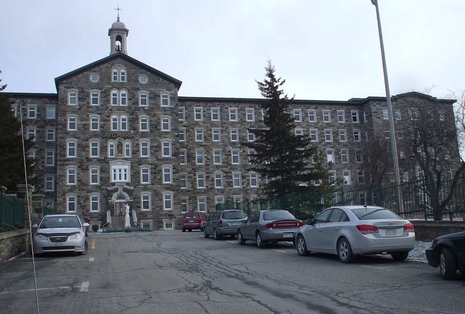 maison mère de la congrégation des Sœurs de Notre-Dame-du-Saint-Rosaire