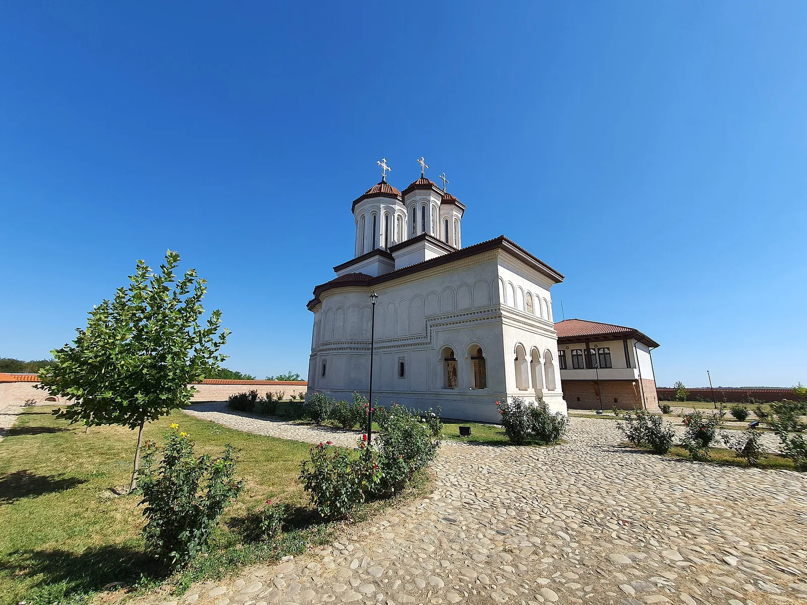 Măxineni Monastery