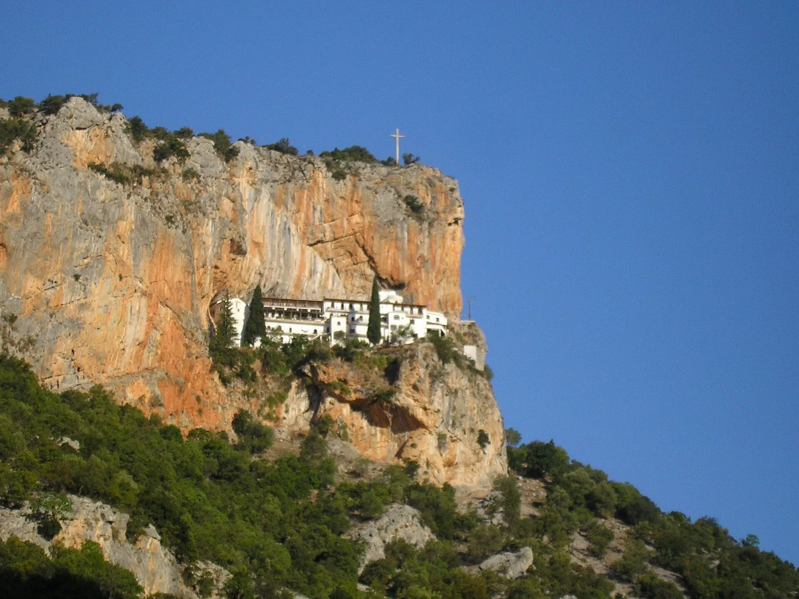 monastère d'Elóna