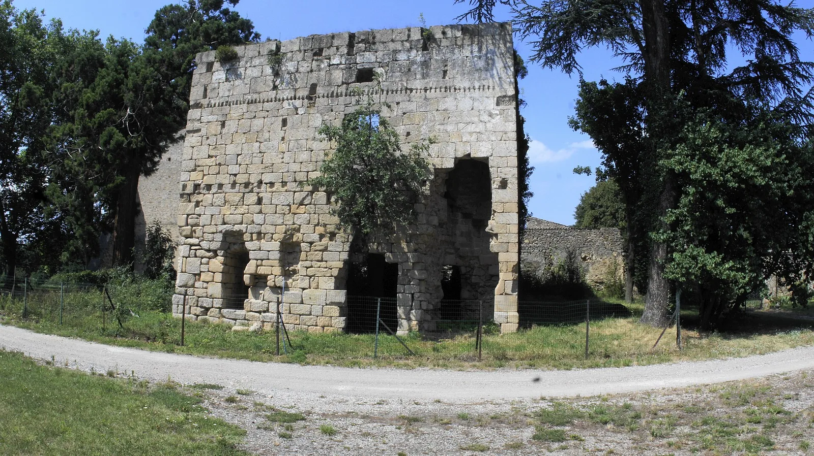 monastère de Colombier-le-Cardinal