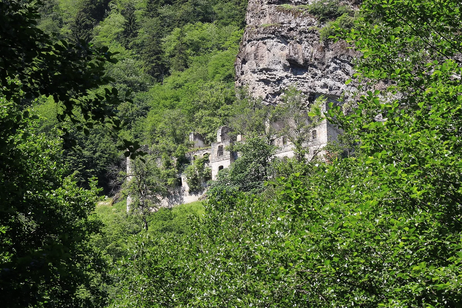monastère de Vazelon
