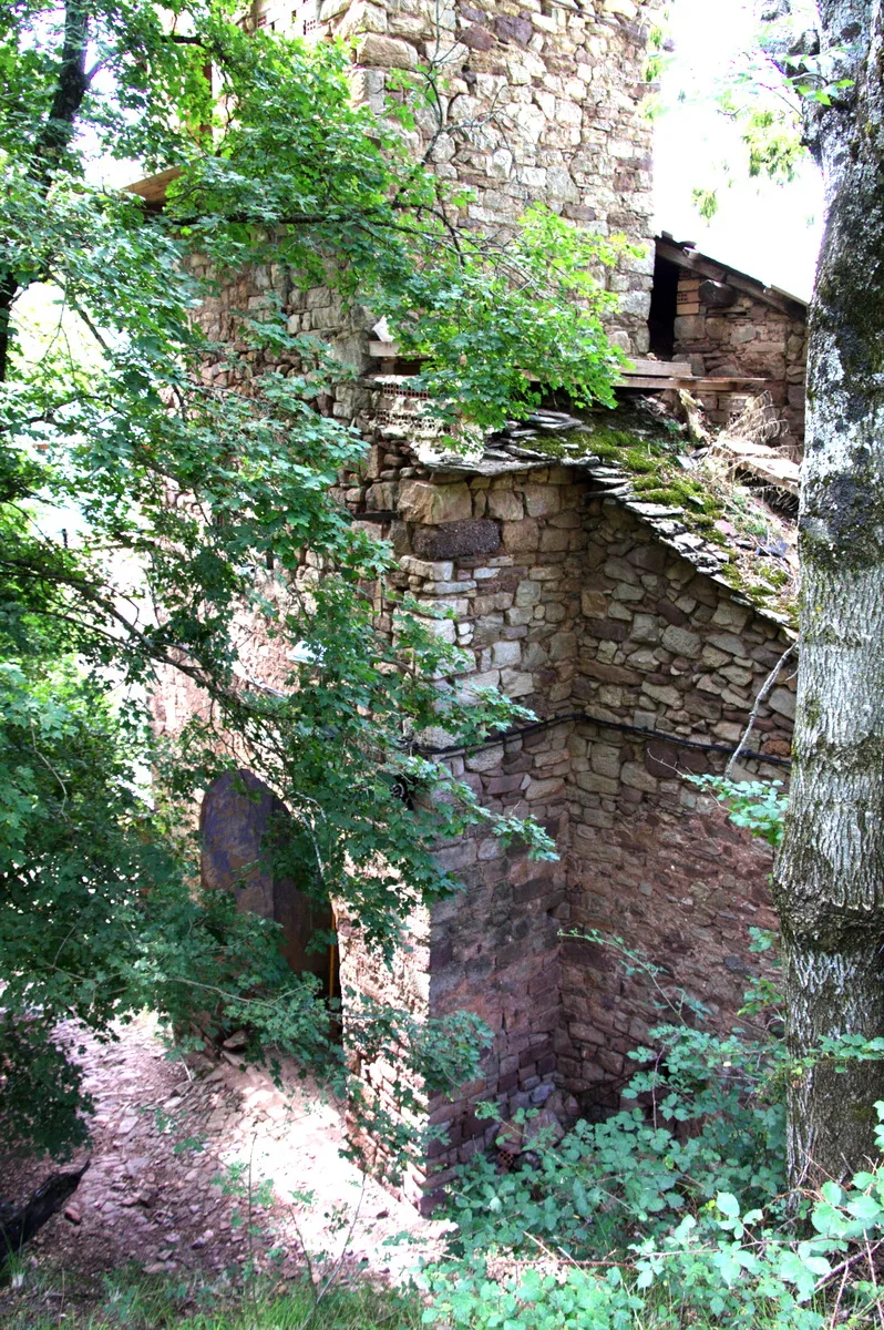 Monasterio de los Santos Justo y Pastor de Urmella