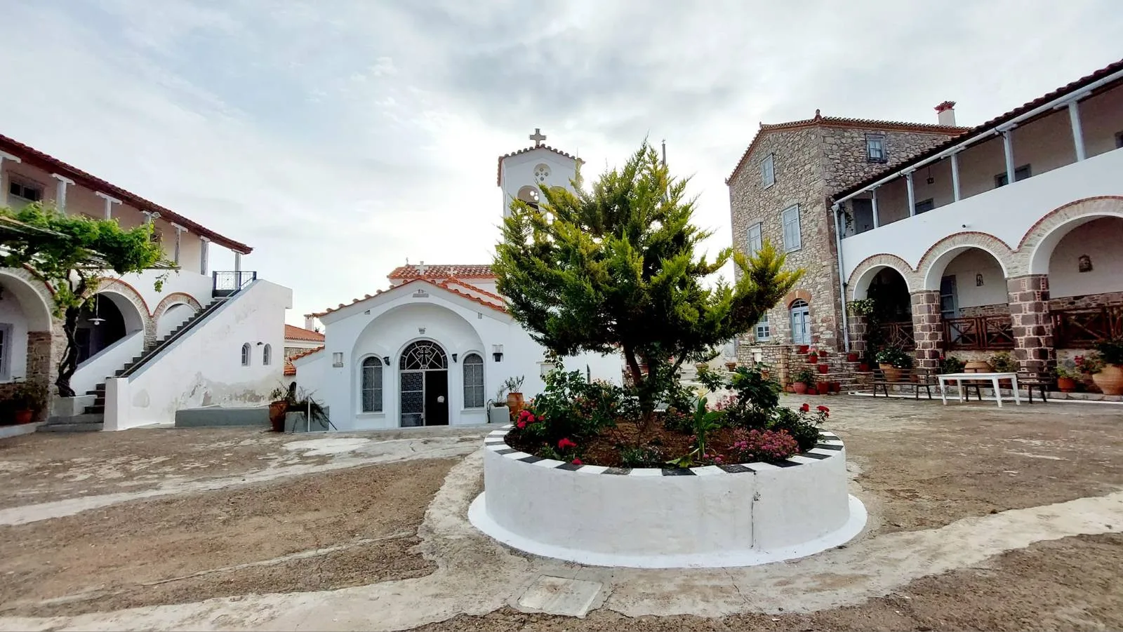 Monastery of Agioi Anargyroi (Ermioni)