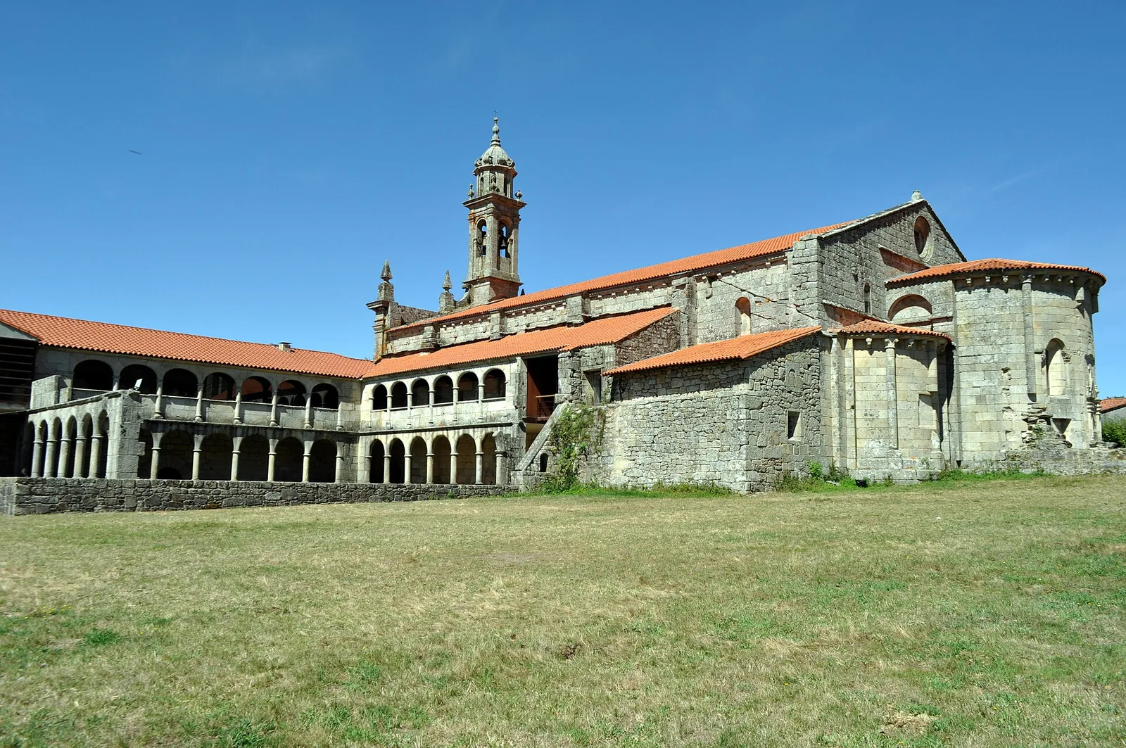 Monastery of Santa María de Xunqueira de Espadanedo