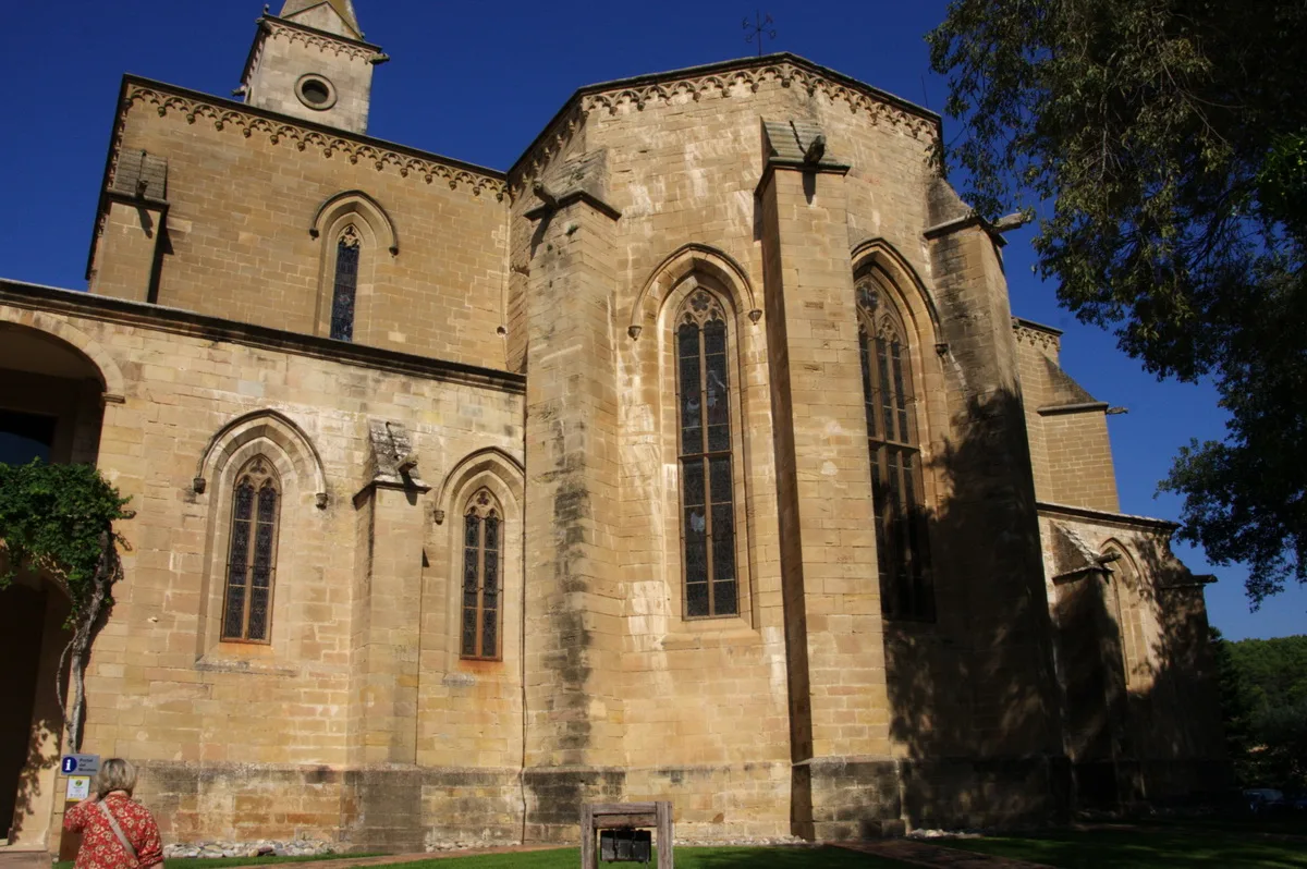 Monestir de Santa Maria de Bellpuig de les Avellanes